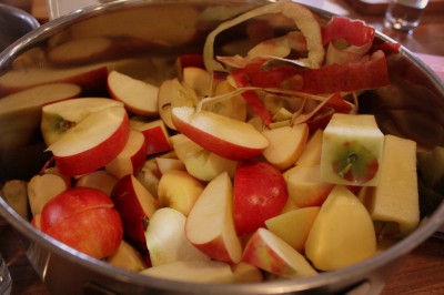 How To Purify Water With Fruit Peels