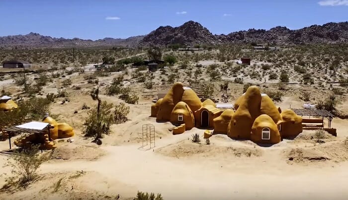 She Built A Breathtaking Earthbag Home In The Middle Of Nowhere