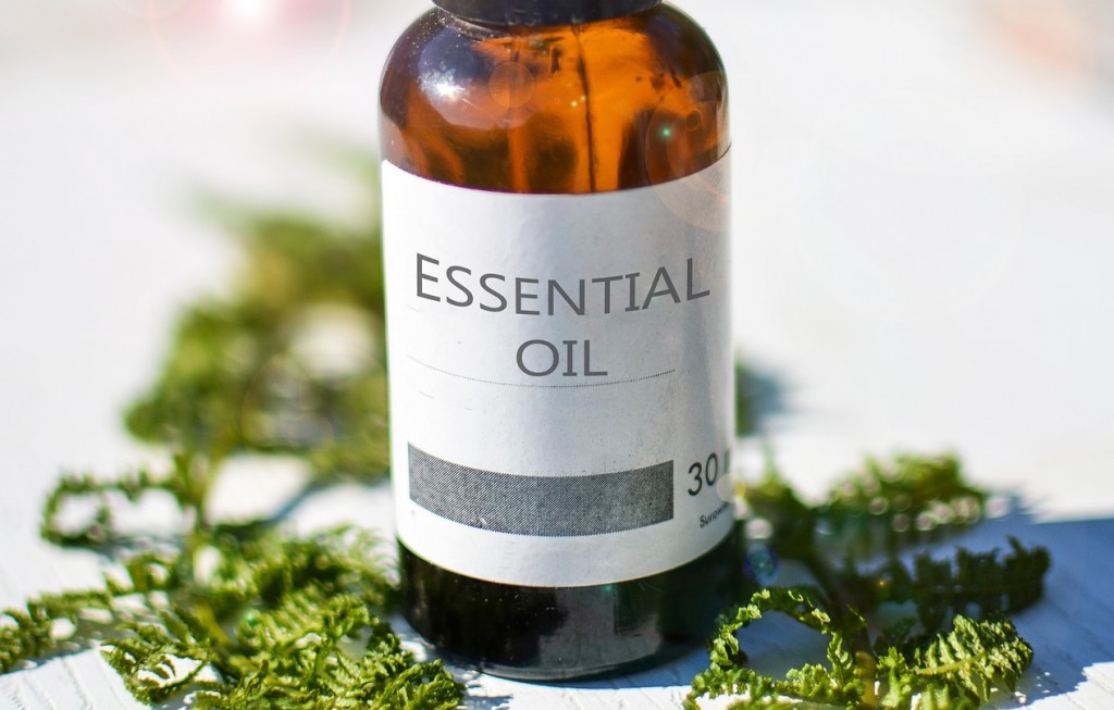 The Smart & Easy Way To Make Your Own Essential Oils
