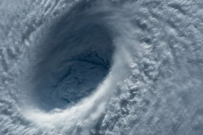 Stockpiling For Hurricanes: 17 Vital Items You’ll Definitely Need