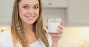 Pediatricians And Harvard Researchers Warn Against Conventional Milk