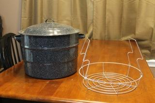 stock pot with canning rack