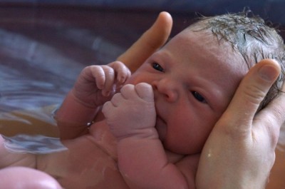 Police Seize Healthy Baby Because It Was Home Birth