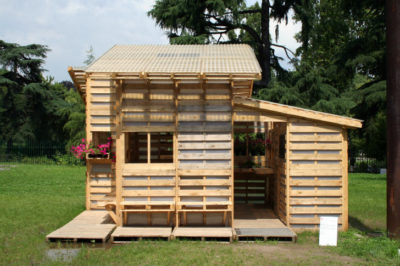 Build Just About Anything For Free With Pallets