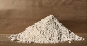 10 Incredible Off-Grid Uses For Diatomaceous Earth