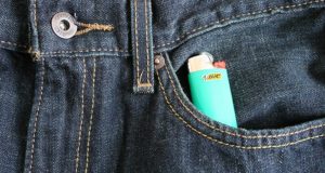 10 Life-Saving Survival Items That Fit In Your Pocket