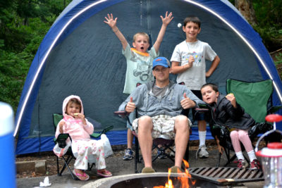 Bonding With Your Children While Family Camping