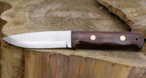 Why The Simplest Knives Are Always The Best Knives For Bushcraft