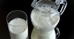 New Study: Drinking Non-Organic Milk Linked To Parkinson’s?