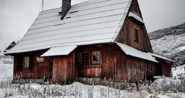6 Items Your Homestead Needs To Survive A Winter Blackout