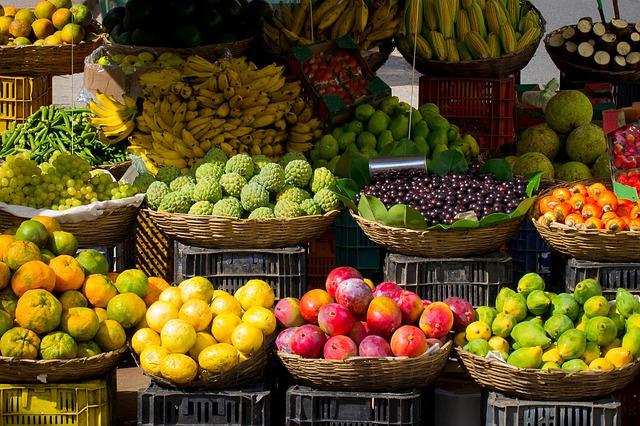 New Report Reveals The 12 Fruits & Vegetables You Should NEVER Buy Because Of Pesticides -- And There Are Some Surprises