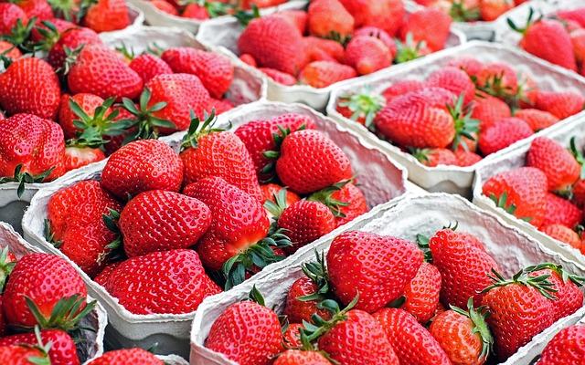  Fraises Et Oignons: Le Couple Étrange De Jardinage Qui Doit Toujours Être Planté Ensemble 