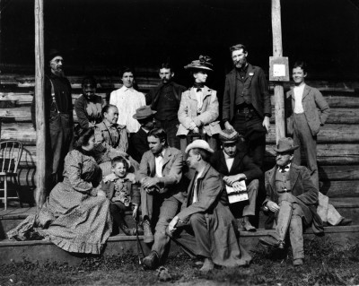 How To Build A Log Cabin, Just Like The Pioneers Did 