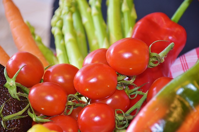 7 Vegetable Pairs You Should NEVER Plant Together (No. 5 Is Where Everyone Messes Up)