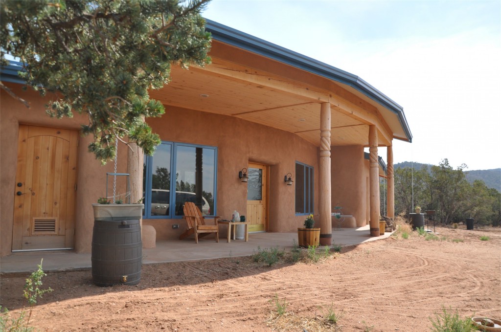 The Off-Grid Home That’s Fire-Retardant, Inexpensive & Super-Energy Efficient