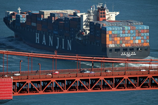 America's Supply Chain ‘Is Unraveling’ – Ships Stuck At Sea As Major Carrier Files For Bankruptcy
