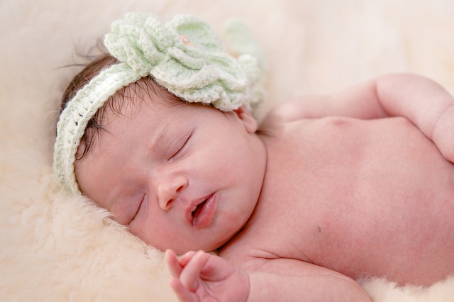 Newborn Seized Because Mom Opposed Vaccination (And, Yes, She’s Suing) 
