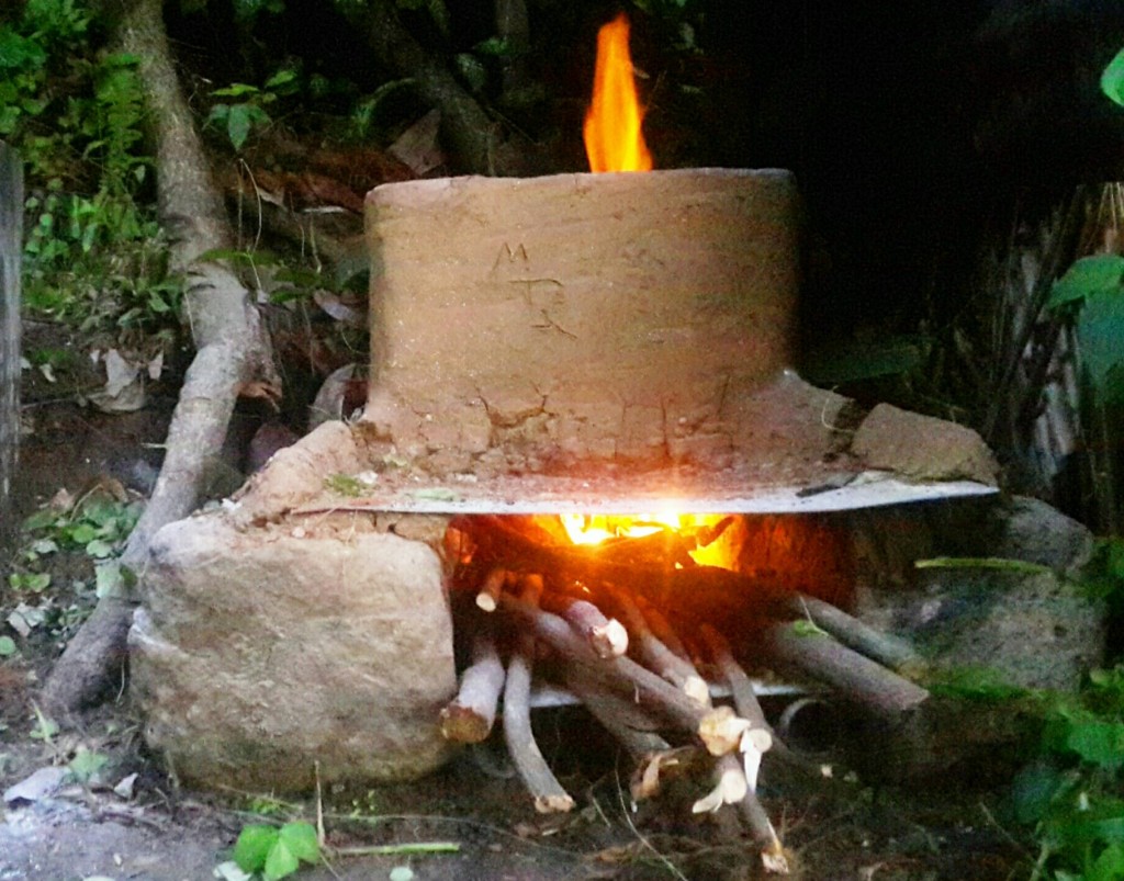 The Smokeless & Easy-To-Build Off-Grid Cooking Stove