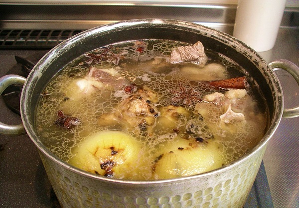 Bone Broth: The Centuries-Old Soup Healthy People Eat