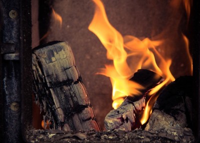 The Most Efficient Wood Stoves For Off-Grid Heat