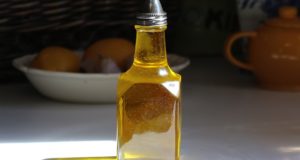 15 Surprising & Practical Off-Grid Uses For Olive Oil