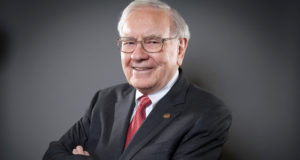 Warren Buffett Just Sold $900 Million In Walmart Stock – What Does He Know That We Don’t?