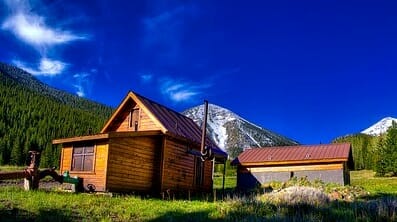 8 Overlooked Ways To Make Thousands Of Extra Dollars Off-Grid