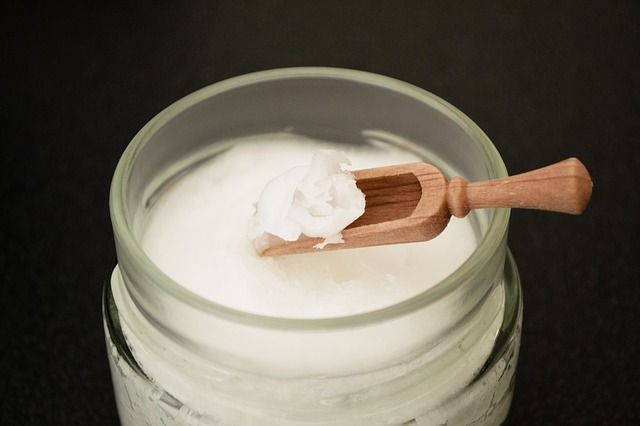 7 Things Your Doctor’s Not Telling You About Coconut Oil