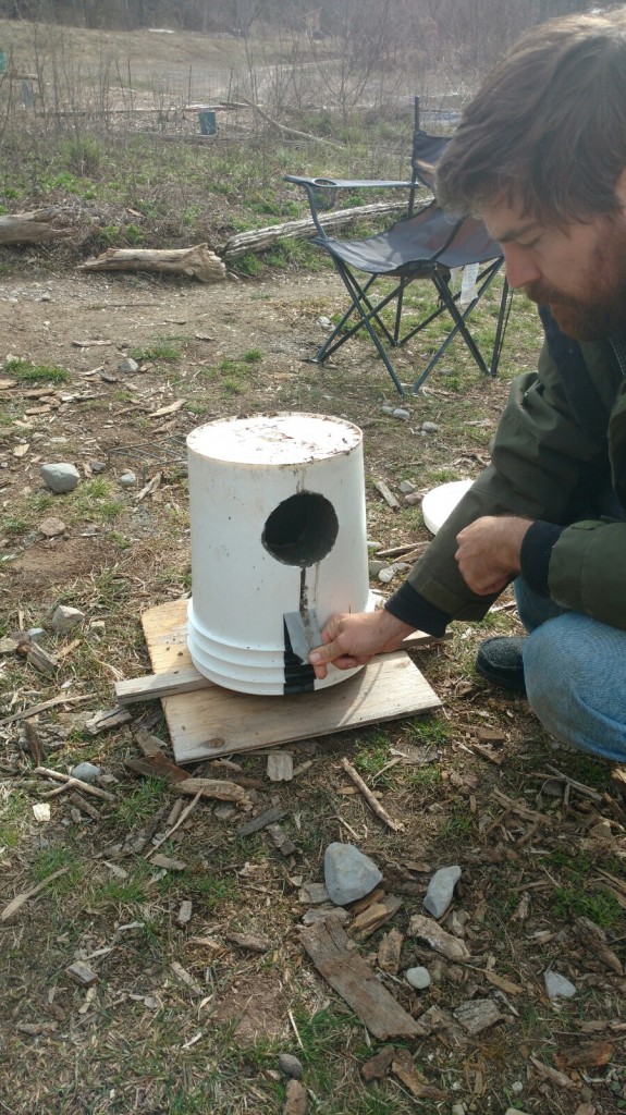 DIY: A $10 Indestructible Off-Grid Rocket Stove