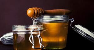 5 Forgotten Things Grandma Did With Honey