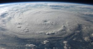 Preparing For A Hurricane: 17 Vital Items You’ll Definitely Need