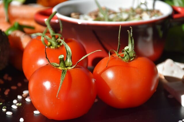 Kitchen Secrets That Extend The Life Of Fresh Tomatoes