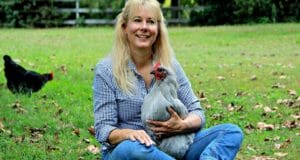 Getting Started With Backyard Chickens (Interview With Lisa Steele)