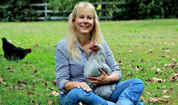 Getting Started With Backyard Chickens (Interview With Lisa Steele)