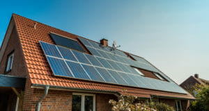 Living On Solar: Is Ditching The Grid Realistic?